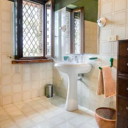 King Of The Hill Villa Itieli